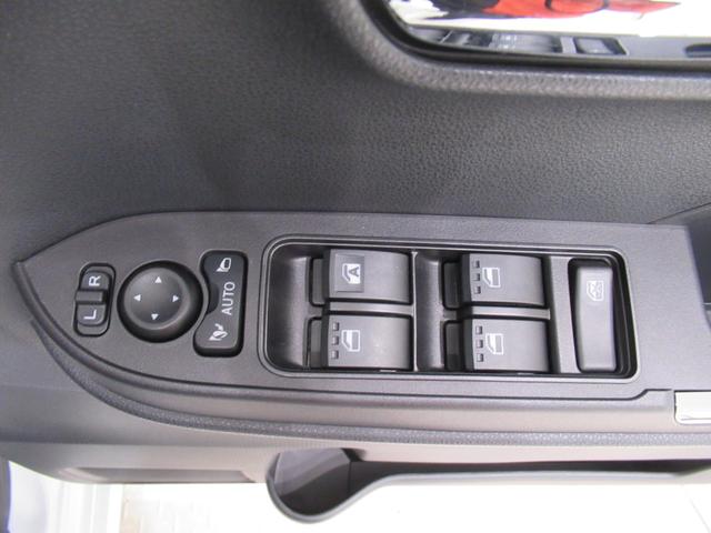 タントカスタムＲＳパノラマモニター　１０インチナビ　両側パワースライドドア　シートヒーター　ＵＳＢ入力端子　Ｂｌｕｅｔｏｏｔｈ　オートライト　キーフリー　アイドリングストップ　ティーゼットデオプラス（岡山県）の中古車