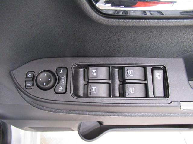 タントカスタムＲＳパノラマモニター　７インチナビ　ドライブレコーダー　両側パワースライドドア　シートヒーター　ＵＳＢ入力端子　Ｂｌｕｅｔｏｏｔｈ　オートライト　キーフリー　アイドリングストップ　ティーゼットデオプラス（岡山県）の中古車