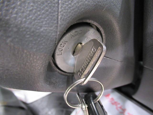 ハイゼットカーゴデラックスAM/FMラジオ 両側スライドドア エアコン パワーステアリング パワーウィンドウ 運転席エアバッグ ティーゼットデオプラス(岡山県)の中古車