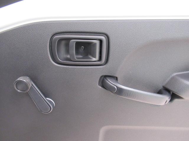 ハイゼットトラックスタンダード 農用スペシャル4WD MT5速 AM/FMラジオ 荷台作業灯 オートライト アイドリングストップ 衝突被害軽減システム レーンアシスト オートマチックハイビーム ティーゼットデオプラス(岡山県)の中古車