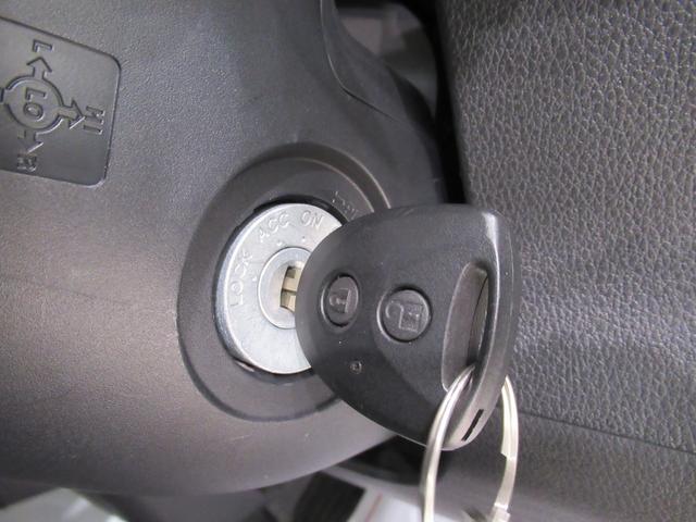 ハイゼットカーゴデラックス両側スライドドア CDチューナー キーレスエントリー アイドリングストップ 衝突被害軽減システム レーンアシスト オートマチックハイビーム ティーゼットデオプラス(岡山県)の中古車