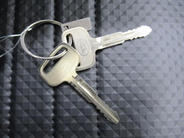 ハイゼットトラックスタンダードAM/FMラジオ オートライト アイドリングストップ 衝突被害軽減システム レーンアシスト オートマチックハイビーム ティーゼットデオプラス(岡山県)の中古車