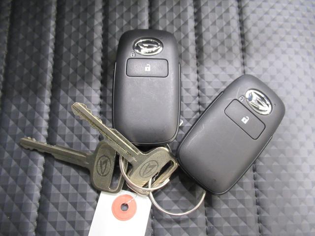 ハイゼットトラックスタンダードAM/FMラジオ オートライト キーフリー アイドリングストップ 電動格納式ドアミラー 衝突被害軽減システム レーンアシスト オートマチックハイビーム ティーゼットデオプラス(岡山県)の中古車