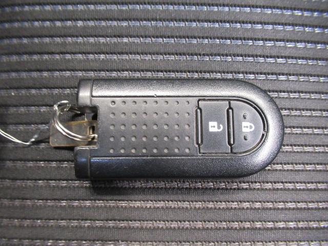 ムーヴカスタムＸ　ＳＡオートライト　キーフリー　アイドリングストップ　ＣＤチューナー　電動格納式ドアミラー　衝突被害軽減システム　エアコン　パワーステアリング　パワーウィンドウ　運転席エアバッグ　ＡＢＳ（岡山県）の中古車