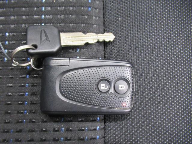 ムーヴカスタムＲＳオートライト　キーフリー　電動格納式ドアミラー　エアコン　パワーステアリング　パワーウィンドウ　運転席エアバッグ　ＡＢＳ　ティーゼットデオプラス（岡山県）の中古車