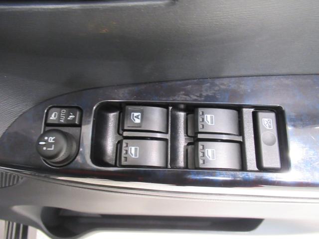 タントカスタムＲＳトップエディションＶＳ　ＳＡ３シートヒーター　両側パワースライドドア　オートライト　キーフリー　アイドリングストップ　ＵＳＢ入力端子　衝突被害軽減システム　レーンアシスト　オートマチックハイビーム　ティーゼットデオプラス（岡山県）の中古車