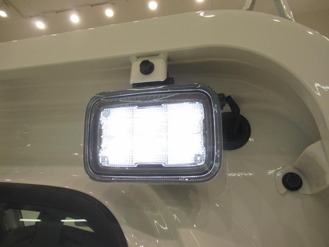 ハイゼットトラックスタンダード　農用スペシャル４ＷＤ　ＡＭ／ＦＭラジオ　荷台作業灯　オートライト　アイドリングストップ　衝突被害軽減システム　レーンアシスト　オートマチックハイビーム　ティーゼットデオプラス（岡山県）の中古車