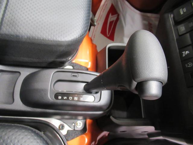 ハイゼットトラックスタンダード　農用スペシャル４ＷＤ　ＡＭ／ＦＭラジオ　ドライブレコーダー　荷台作業灯　オートライト　アイドリングストップ　衝突被害軽減システム　レーンアシスト　オートマチックハイビーム　ティーゼットデオプラス（岡山県）の中古車