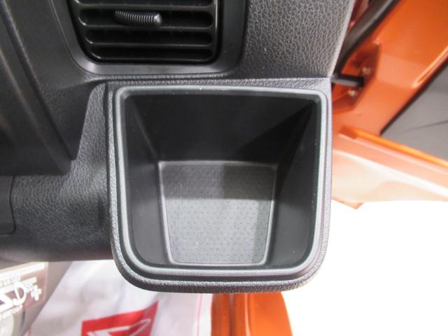 ハイゼットトラックスタンダード　農用スペシャル４ＷＤ　ＡＭ／ＦＭラジオ　ドライブレコーダー　荷台作業灯　オートライト　アイドリングストップ　衝突被害軽減システム　レーンアシスト　オートマチックハイビーム　ティーゼットデオプラス（岡山県）の中古車