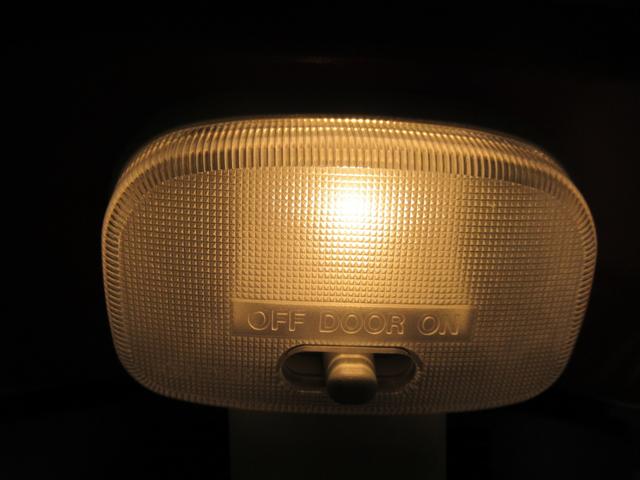 ハイゼットトラックスタンダード　農用スペシャル４ＷＤ　ＡＭ／ＦＭラジオ　ドライブレコーダー　荷台作業灯　オートライト　アイドリングストップ　衝突被害軽減システム　レーンアシスト　オートマチックハイビーム　ティーゼットデオプラス（岡山県）の中古車