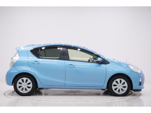 アクアＳシートヒーター　オートライト　キーフリー　電動格納式ドアミラー　エアコン　パワーステアリング　パワーウィンドウ　運転席エアバッグ　ＡＢＳ　ティーゼットデオプラス（岡山県）の中古車