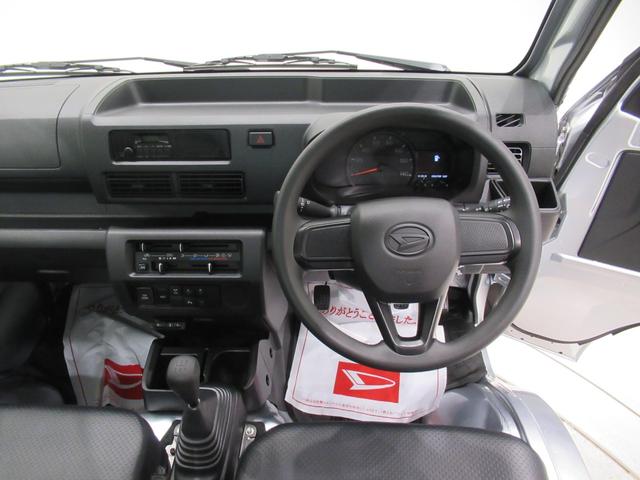 ハイゼットトラックスタンダード　農用スペシャル４ＷＤ　ＭＴ５速　ＬＥＤヘッドランプ　ＡＭ／ＦＭラジオ　荷台作業灯　オートライト　キーフリー　アイドリングストップ　衝突被害軽減システム　レーンアシスト　オートマチックハイビーム（岡山県）の中古車