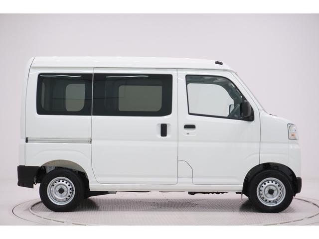 ハイゼットカーゴデラックスＡＭ／ＦＭラジオ　両側スライドドア　キーレスエントリー　アイドリングストップ　衝突被害軽減システム　レーンアシスト　オートマチックハイビーム　ティーゼットデオプラス（岡山県）の中古車
