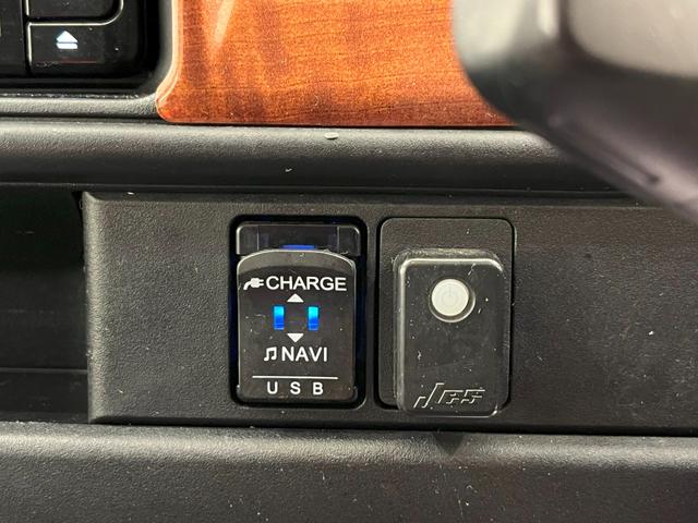 ハイゼットカーゴクルーズ　ＳＡ３両側スライドドア　キーレスエントリー　アイドリングストップ　ナビ　ＵＳＢ入力端子　Ｂｌｕｅｔｏｏｔｈ　衝突被害軽減システム　レーンアシスト　オートマチックハイビーム　ティーゼットデオプラス（岡山県）の中古車