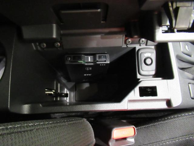 コペンセロシートヒーター　オートライト　キーフリー　ナビ　Ｂｌｕｅｔｏｏｔｈ　エアコン　パワーステアリング　パワーウィンドウ　運転席エアバッグ　ＡＢＳ　ティーゼットデオプラス（岡山県）の中古車