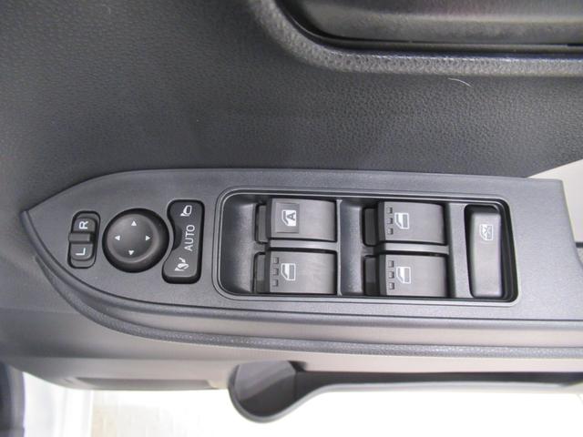 タントＸシートヒーター　左側パワースライドドア　オートライト　キーフリー　アイドリングストップ　パノラマモニター　ナビ　ドライブレコーダー　ＵＳＢ入力端子　Ｂｌｕｅｔｏｏｔｈ　ティーゼットデオプラス（岡山県）の中古車