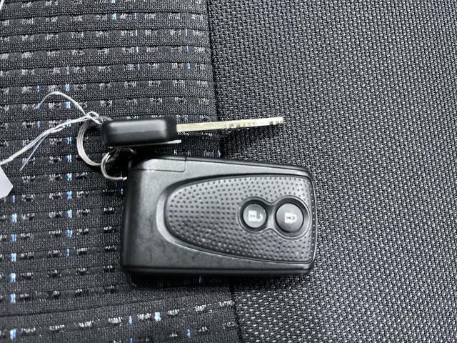 ムーヴカスタムＸキーフリー　アイドリングストップ　ＣＤチューナー　電動格納式ドアミラー　エアコン　パワーステアリング　パワーウィンドウ　運転席エアバッグ　ＡＢＳ　ティーゼットデオプラス（岡山県）の中古車