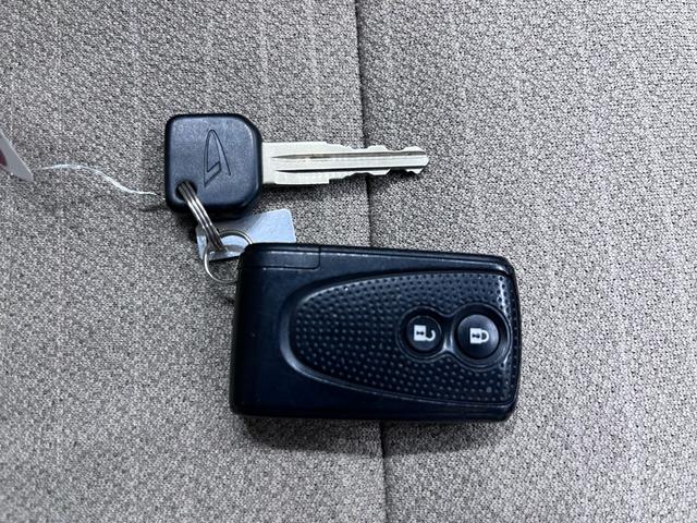 ムーヴＸキーフリー　アイドリングストップ　ＣＤチューナー　電動格納式ドアミラー　エアコン　パワーステアリング　パワーウィンドウ　運転席エアバッグ　ＡＢＳ　ティーゼットデオプラス（岡山県）の中古車