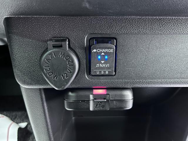 ブーンシルク　Ｇパッケージ　ＳＡ３オートライト　キーフリー　アイドリングストップ　バックモニター　ナビ　ドライブレコーダー　ＵＳＢ入力端子　Ｂｌｕｅｔｏｏｔｈ　衝突被害軽減システム　レーンアシスト　オートマチックハイビーム（岡山県）の中古車