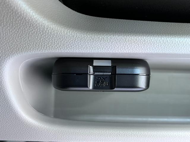 ムーヴＸリミテッド２　ＳＡ３シートヒーター　オートライト　キーフリー　アイドリングストップ　バックモニター　ナビ　ドライブレコーダー　ＵＳＢ入力端子　Ｂｌｕｅｔｏｏｔｈ　ティーゼットデオプラス（岡山県）の中古車