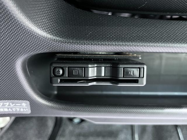 ムーヴカスタムＲＳオートライト　キーフリー　アイドリングストップ　ＣＤチューナー　電動格納式ドアミラー　エアコン　パワーステアリング　パワーウィンドウ　運転席エアバッグ　ＡＢＳ　ティーゼットデオプラス（岡山県）の中古車