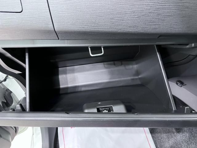 ムーヴカスタムＲＳオートライト　キーフリー　アイドリングストップ　ＣＤチューナー　電動格納式ドアミラー　エアコン　パワーステアリング　パワーウィンドウ　運転席エアバッグ　ＡＢＳ　ティーゼットデオプラス（岡山県）の中古車