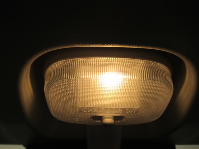 ハイゼットカーゴデラックスＡＭ／ＦＭラジオ　両側スライドドア　キーレスエントリー　アイドリングストップ　衝突被害軽減システム　レーンアシスト　オートマチックハイビーム　ティーゼットデオプラス（岡山県）の中古車