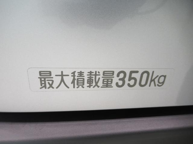 ハイゼットカーゴデラックスＡＭ／ＦＭラジオ　両側スライドドア　キーレスエントリー　アイドリングストップ　衝突被害軽減システム　レーンアシスト　オートマチックハイビーム　ティーゼットデオプラス（岡山県）の中古車