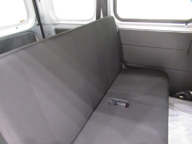 ハイゼットカーゴデラックスＡＭ／ＦＭラジオ　両側スライドドア　キーレスエントリー　アイドリングストップ　衝突被害軽減システム　レーンアシスト　オートマチックハイビーム　ティーゼットデオプラス（岡山県）の中古車