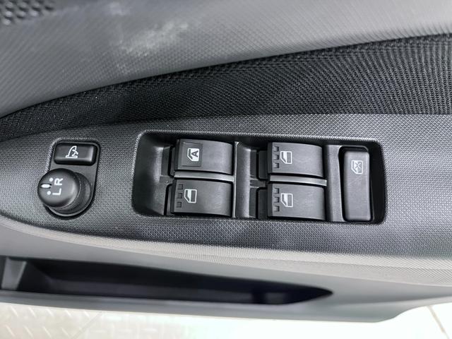 ムーヴカスタムＸキーフリー　アイドリングストップ　電動格納式ドアミラー　エアコン　パワーステアリング　パワーウィンドウ　運転席エアバッグ　ＡＢＳ　ティーゼットデオプラス（岡山県）の中古車