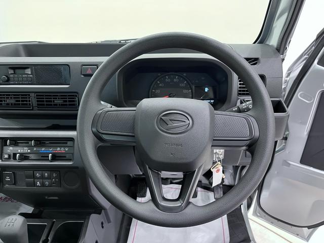 ハイゼットトラックスタンダードＭＴ５速　ＡＭ／ＦＭラジオ　オートライト　アイドリングストップ　衝突被害軽減システム　レーンアシスト　オートマチックハイビーム　ティーゼットデオプラス（岡山県）の中古車