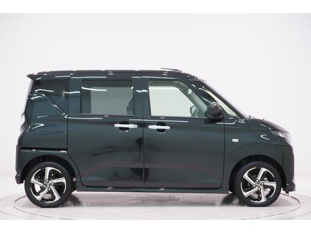 ムーヴＲＳパノラマモニター　１０インチナビ　ドライブレコーダー　両側パワースライドドア　ＵＳＢ入力端子　Ｂｌｕｅｔｏｏｔｈ　オートライト　キーフリー　アイドリングストップ　ティーゼットデオプラス（岡山県）の中古車