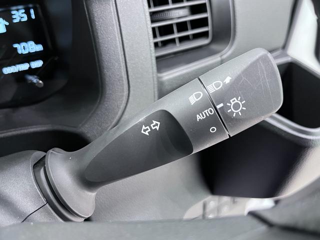 ハイゼットカーゴデラックス両側スライドドア　ＡＭ／ＦＭラジオ　キーレスエントリー　アイドリングストップ　衝突被害軽減システム　レーンアシスト　オートマチックハイビーム　ティーゼットデオプラス（岡山県）の中古車