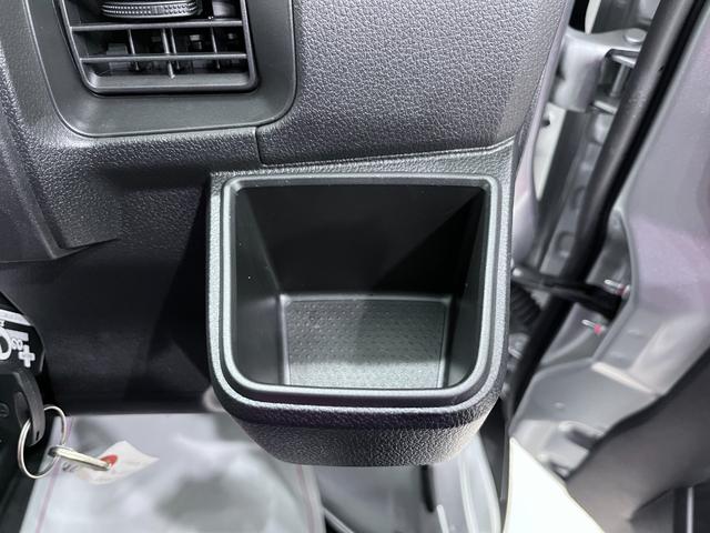 ハイゼットカーゴデラックス両側スライドドア　ＡＭ／ＦＭラジオ　キーレスエントリー　アイドリングストップ　衝突被害軽減システム　レーンアシスト　オートマチックハイビーム　ティーゼットデオプラス（岡山県）の中古車