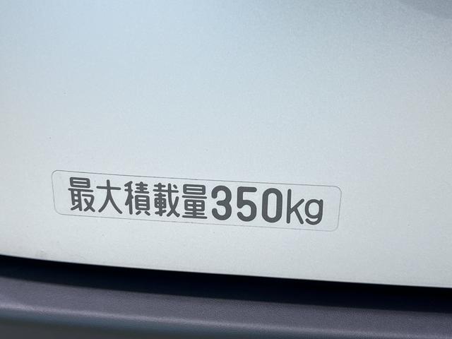 ハイゼットカーゴデラックス両側スライドドア　ＡＭ／ＦＭラジオ　キーレスエントリー　アイドリングストップ　衝突被害軽減システム　レーンアシスト　オートマチックハイビーム　ティーゼットデオプラス（岡山県）の中古車