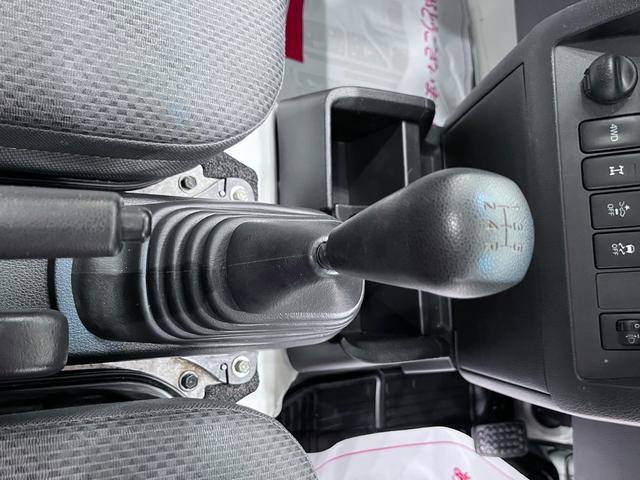 ハイゼットトラックスタンダード農用スペシャル　ＳＡ３ｔ４ＷＤ　ＭＴ５速　ＬＥＤヘッドランプ　ＡＭ／ＦＭラジオ　荷台作業灯　衝突被害軽減システム　レーンアシスト　ティーゼットデオプラス（岡山県）の中古車