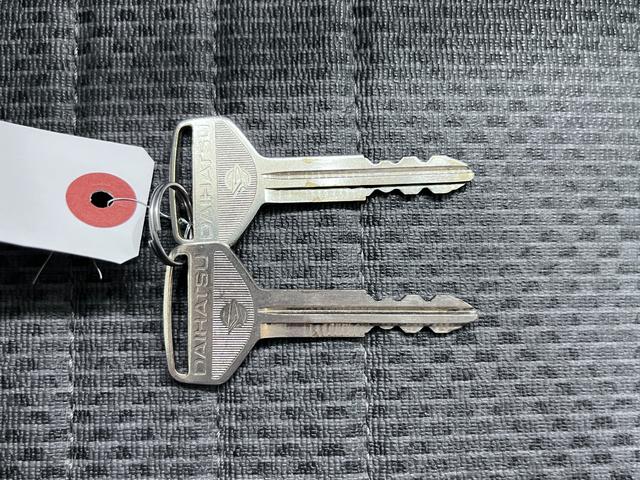 ハイゼットトラックスタンダード農用スペシャル　ＳＡ３ｔ４ＷＤ　ＭＴ５速　ＬＥＤヘッドランプ　ＡＭ／ＦＭラジオ　荷台作業灯　衝突被害軽減システム　レーンアシスト　ティーゼットデオプラス（岡山県）の中古車