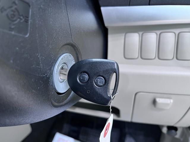 ムーヴXスペシャルキーレスエントリー CDチューナー 電動格納式ドアミラー エアコン パワーステアリング パワーウィンドウ 運転席エアバッグ ABS ティーゼットデオプラス(岡山県)の中古車