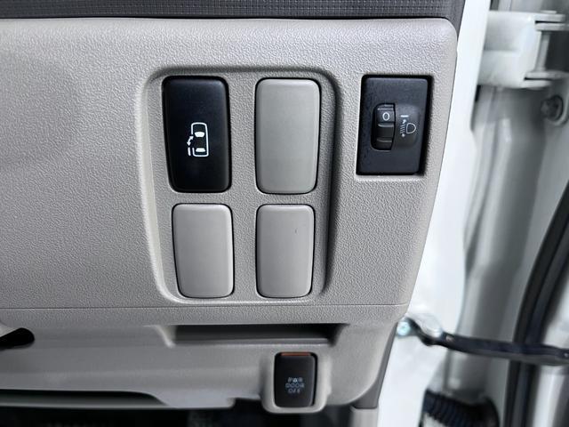 タントＸ左側パワースライドドア　キーフリー　ＣＤチューナー　電動格納式ドアミラー　エアコン　パワーステアリング　パワーウィンドウ　運転席エアバッグ　ＡＢＳ　ティーゼットデオプラス（岡山県）の中古車