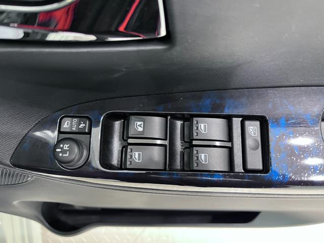 タントカスタムＲＳトップエディション　ＳＡ３シートヒーター　両側パワースライドドア　オートライト　キーフリー　アイドリングストップ　ＵＳＢ入力端子　衝突被害軽減システム　レーンアシスト　オートマチックハイビーム　ティーゼットデオプラス（岡山県）の中古車