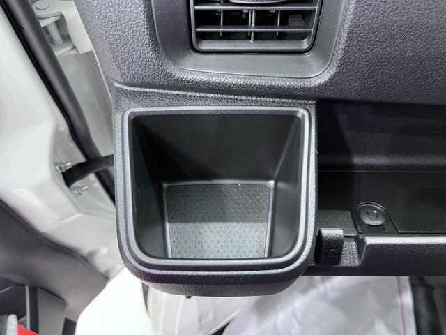 ハイゼットカーゴデラックス４ＷＤ　ＡＭ／ＦＭラジオ　両側スライドドア　オートライト　キーレスエントリー　アイドリングストップ　衝突被害軽減システム　レーンアシスト　オートマチックハイビーム　ティーゼットデオプラス（岡山県）の中古車