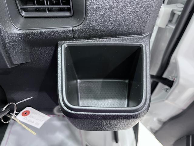 ハイゼットカーゴデラックス４ＷＤ　ＡＭ／ＦＭラジオ　両側スライドドア　オートライト　キーレスエントリー　アイドリングストップ　衝突被害軽減システム　レーンアシスト　オートマチックハイビーム　ティーゼットデオプラス（岡山県）の中古車