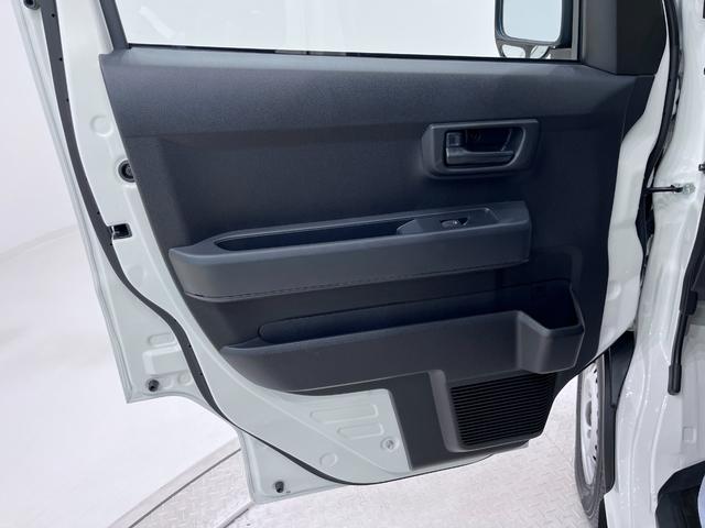 ハイゼットカーゴデラックス４ＷＤ　ＡＭ／ＦＭラジオ　両側スライドドア　オートライト　キーレスエントリー　アイドリングストップ　衝突被害軽減システム　レーンアシスト　オートマチックハイビーム　ティーゼットデオプラス（岡山県）の中古車