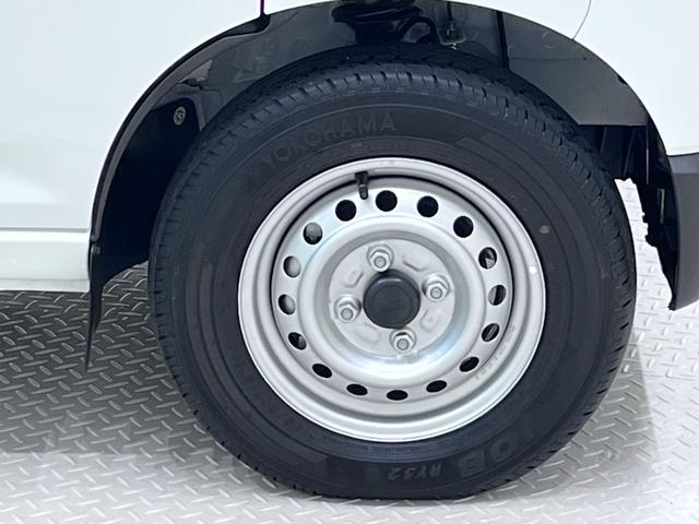 ハイゼットカーゴデラックス４ＷＤ　ＡＭ／ＦＭラジオ　両側スライドドア　オートライト　キーレスエントリー　アイドリングストップ　衝突被害軽減システム　レーンアシスト　オートマチックハイビーム　ティーゼットデオプラス（岡山県）の中古車