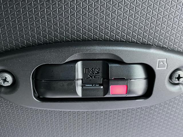 タントカスタムＸシートヒーター　両側パワースライドドア　オートライト　キーフリー　アイドリングストップ　バックモニター　ナビ　ドライブレコーダー　ＵＳＢ入力端子　Ｂｌｕｅｔｏｏｔｈ　ティーゼットデオプラス（岡山県）の中古車