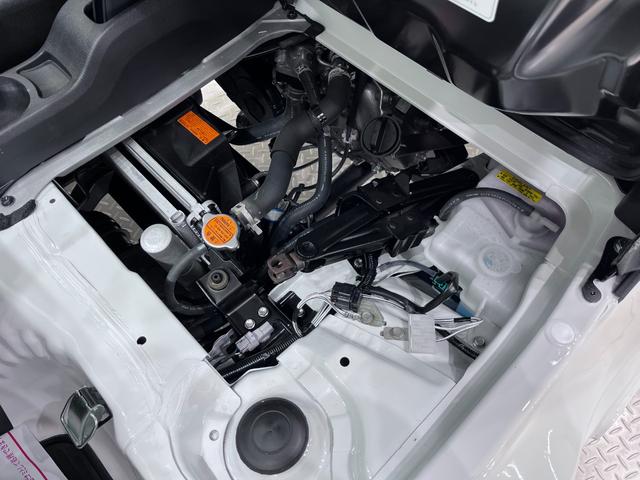 ハイゼットトラックスタンダード４ＷＤ　ＭＴ５速　ＡＭ／ＦＭラジオ　オートライト　アイドリングストップ　衝突被害軽減システム　レーンアシスト　オートマチックハイビーム　ティーゼットデオプラス（岡山県）の中古車