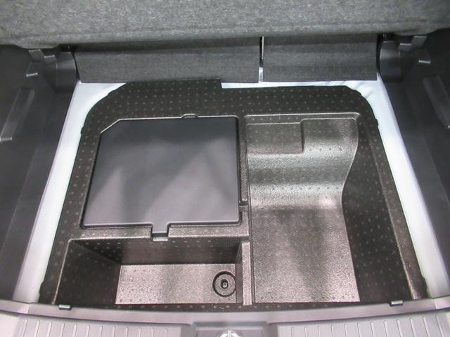 ロッキープレミアムＧ　ＨＥＶ７インチナビ　シートヒーター　ＵＳＢ入力端子　Ｂｌｕｅｔｏｏｔｈ　オートライト　キーフリー　衝突被害軽減システム　レーンアシスト　オートマチックハイビーム　ティーゼットデオプラス（岡山県）の中古車