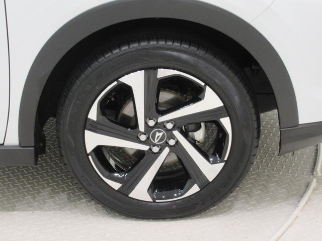 ロッキープレミアムＧ　ＨＥＶ７インチナビ　シートヒーター　ＵＳＢ入力端子　Ｂｌｕｅｔｏｏｔｈ　オートライト　キーフリー　衝突被害軽減システム　レーンアシスト　オートマチックハイビーム　ティーゼットデオプラス（岡山県）の中古車