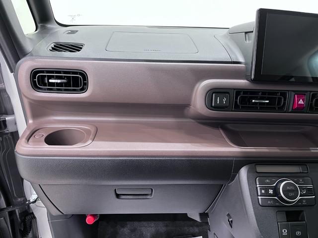 ムーヴキャンバスセオリーＧパノラマモニター　９インチディスプレイオーディオ　ドライブレコーダー　両側パワースライドドア　シートヒーター　ＵＳＢ入力端子　Ｂｌｕｅｔｏｏｔｈ　オートライト　キーフリー　アイドリングストップ（岡山県）の中古車