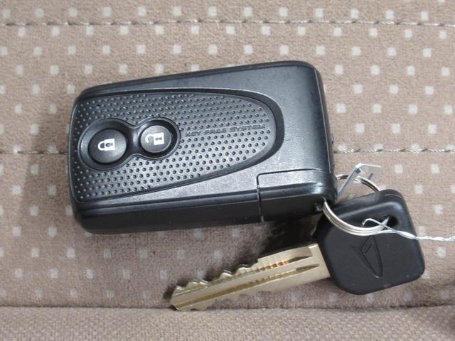 ミラココアココアプラスＸスペシャルコーデキーフリー　アイドリングストップ　電動格納式ドアミラー　エアコン　パワーステアリング　パワーウィンドウ　運転席エアバッグ　ＡＢＳ　ティーゼットデオプラス（岡山県）の中古車